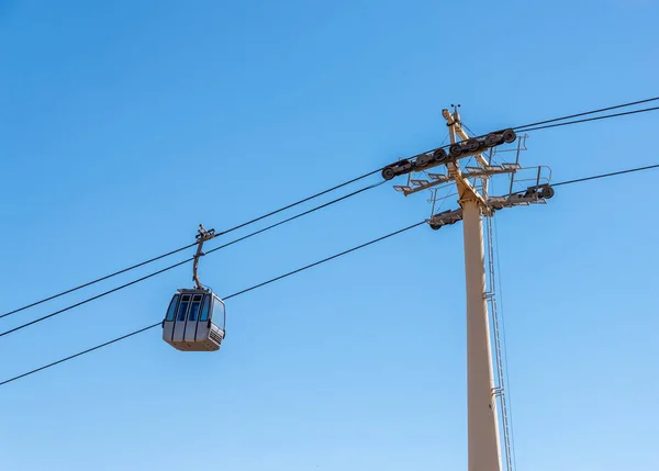 Cabo Contra Céu Transporte Altura Atração Turística Viajar — Fotografia de Stock