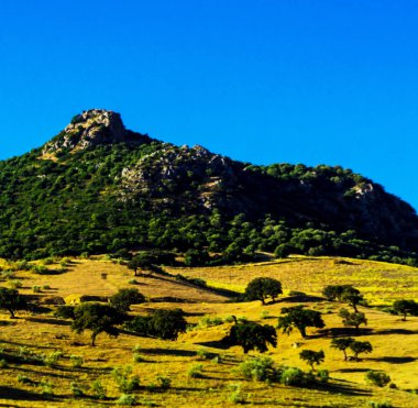 dağ doruklarına Endülüs bölgesi, tipik dağ manzarası, vahşi doğa
