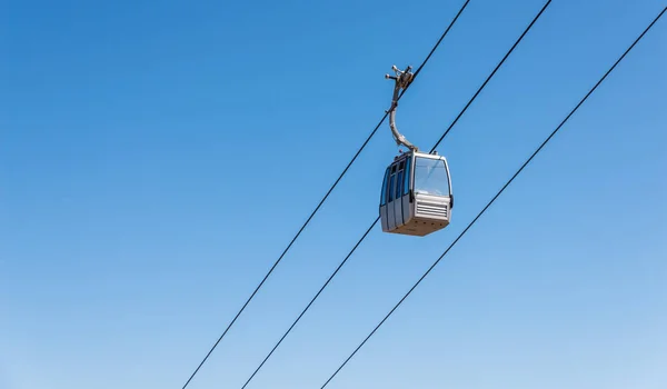 空の高さや観光名所 旅行でトランスポートに対して索道 — ストック写真