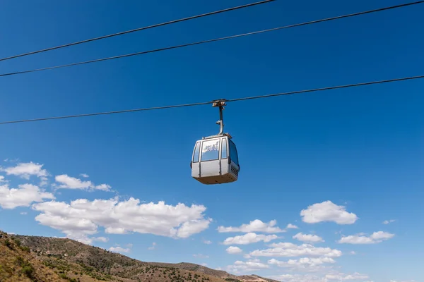 Cabo Contra Céu Transporte Altura Atração Turística Viajar — Fotografia de Stock