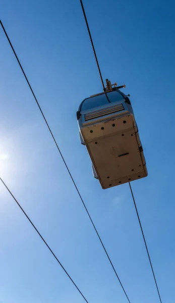 Cabo Contra Céu Transporte Altura Atração Turística Viajar — Fotografia de Stock