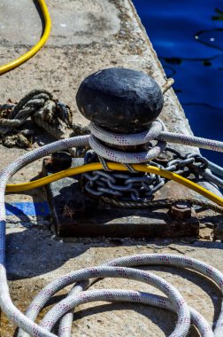 sonrası küçük bir Marina sahildeki demirleme, öğe bağlama için gemi limanda Emanet