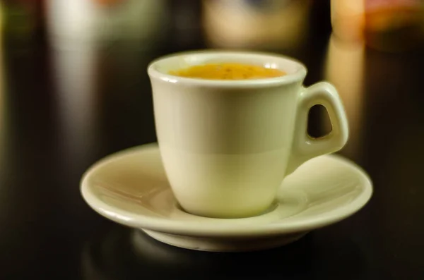 Café Preto Uma Xícara Cerâmica Bar Bebida Energética Lugar Público — Fotografia de Stock