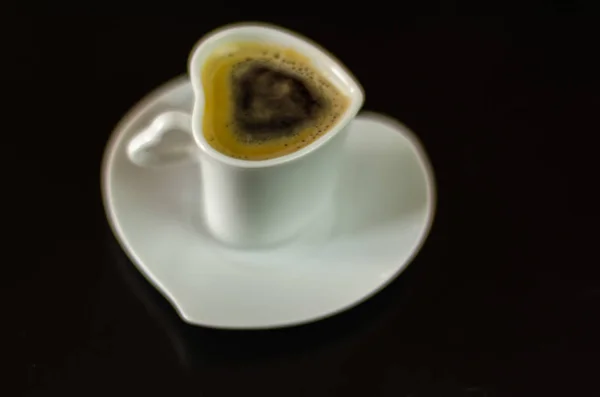 Fekete Kávé Bárban Egy Kerámia Csésze Energiaital Egy Nyilvános Helyen — Stock Fotó