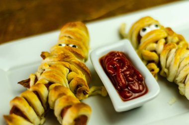 Komik gözlü çocuklar için gıda sosis Mumyalar hamur korkunç Cadılar Bayramı gıda kutlama parti