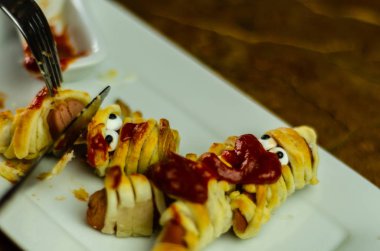 Komik gözlü çocuklar için gıda sosis Mumyalar hamur korkunç Cadılar Bayramı gıda kutlama parti