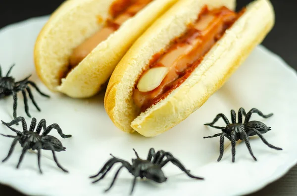 Espeluznantes Dedos Perro Caliente Halloween Mesa Negra Comida Fiesta — Foto de Stock