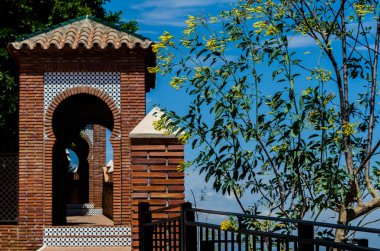 Bir küçük kasaba, Andalusia içinde mimari, İspanya tarihi bir unsuru tipik Mağribi savunması duvarlar