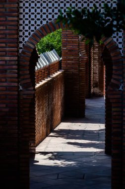 Bir küçük kasaba, Andalusia içinde mimari, İspanya tarihi bir unsuru tipik Mağribi savunması duvarlar