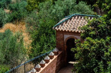 Bir küçük kasaba, Andalusia içinde mimari, İspanya tarihi bir unsuru tipik Mağribi savunması duvarlar