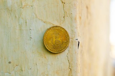 Kripto Döviz altın Bitcoin, Btc, eski boya arka, bitcoin incelemesi kavramı makro çekim Bitcoin paralar