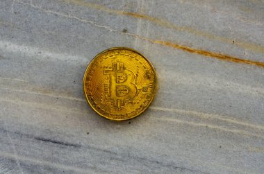 Kripto Döviz altın Bitcoin, Btc, Bitcoin makro çekim kaya arka planda, bitcoin incelemesi kavramı paralar.