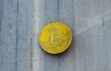 Kripto Döviz altın Bitcoin, Btc, Bitcoin makro çekim kaya arka planda, bitcoin incelemesi kavramı paralar.