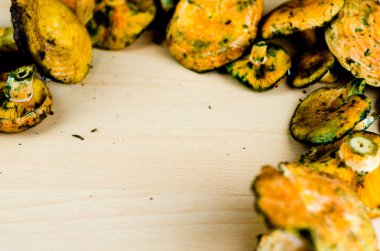 Kanlı süt kap (Lactarius sanguifluus) mantar, Güney Avrupa, orman ürünleri ünlü mantar