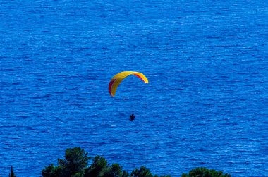 Aktif harika deneyimler tatil, aktif spor gök boş zamanlarında uçan yamaçparaşütü geçirdi