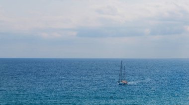 deniz, açık gökyüzü ve masmavi bir deniz, eğlence spor, aktif dinlenme yelken yat