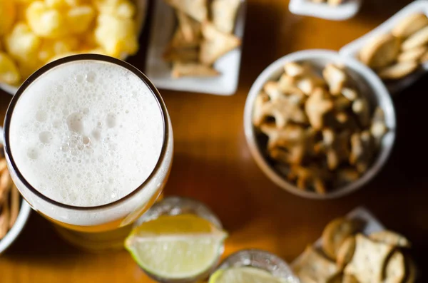 Pinta Cerveza Cerveza Vaso Conjunto Varios Aperitivos Conjunto Estándar Beber — Foto de Stock