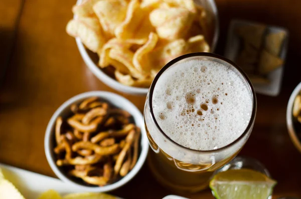 Pinta Cerveza Cerveza Vaso Conjunto Varios Aperitivos Conjunto Estándar Beber — Foto de Stock