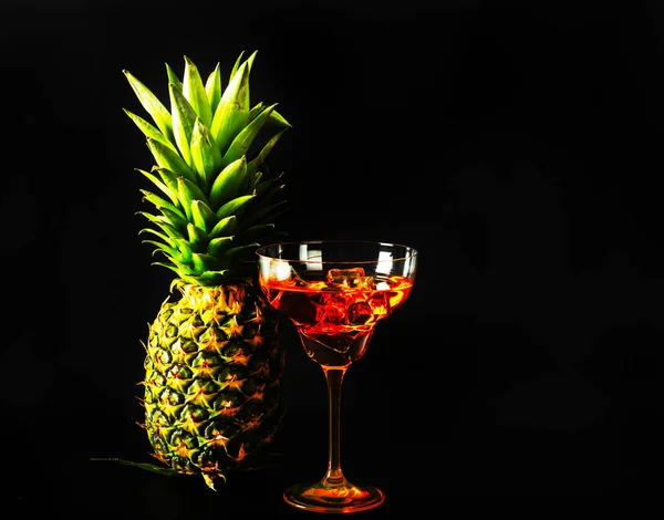 Tasty Colorful Drinks Based Various Alcohols Syrups Liqueurs Pineapple Background — Stock Photo, Image