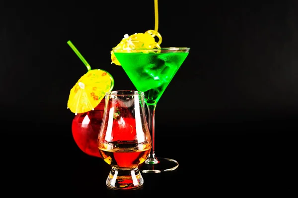 Boissons Savoureuses Colorées Base Divers Alcools Sirops Liqueurs Effet Unique — Photo