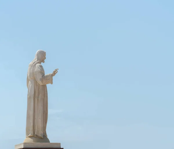 Estatua Blanca Jesús Colina Lugar Oración Afuera Cristianismo — Foto de Stock