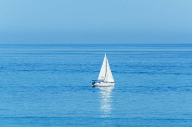 deniz, açık gökyüzü ve masmavi bir deniz, eğlence spor, aktif dinlenme yelken yat