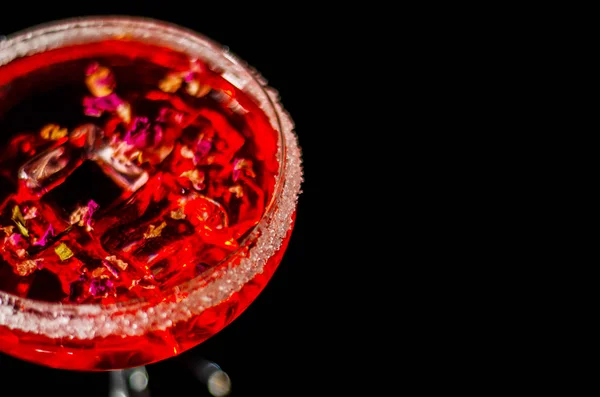 Bebidas Sabrosas Coloridas Basadas Varios Alcoholes Jarabes Licores Efecto Único —  Fotos de Stock