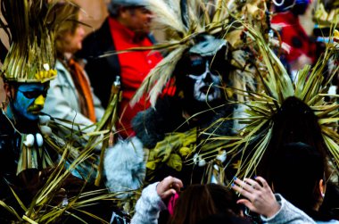 Nerja, İspanya - 10 Şubat 2018, karnaval sokaklarda