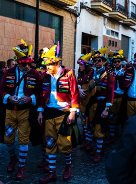 Nerja, İspanya - 10 Şubat 2018, karnaval sokaklarda
