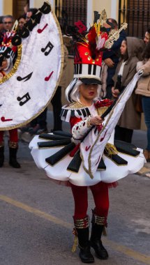Nerja, İspanya - 10 Şubat 2018, karnaval sokaklarda