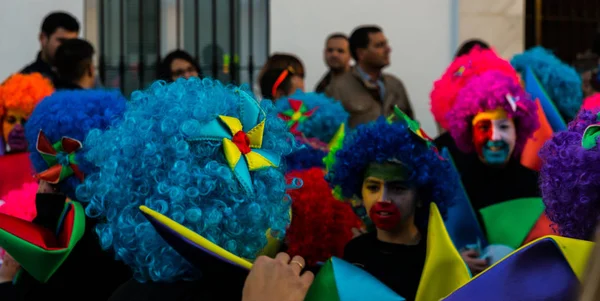 Nerja, İspanya - 10 Şubat 2018, karnaval sokaklarda
