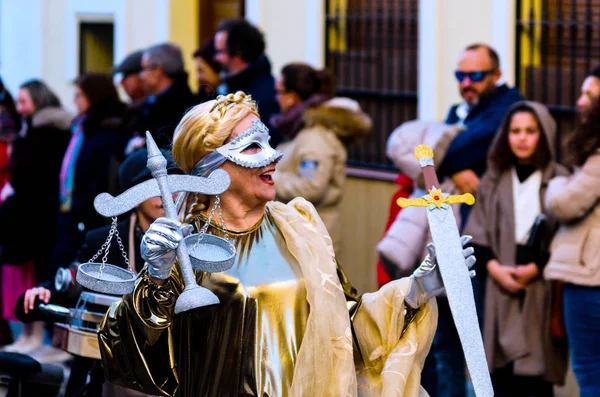 Nerja, İspanya - 10 Şubat 2018, karnaval sokaklarda