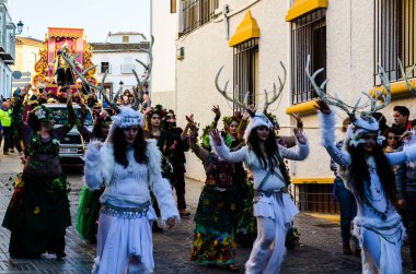 Velez Malaga, İspanya - 5 Ocak 2018 geçit Epiphany tatil vesilesiyle Malaga Eyaleti, tatil günü, alayı