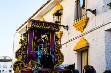 Velez Malaga, İspanya - 5 Ocak 2018 geçit Epiphany tatil vesilesiyle Malaga Eyaleti, tatil günü, alayı