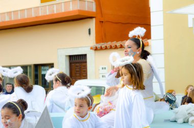 Velez Malaga, İspanya - 5 Ocak 2018 geçit Epiphany tatil vesilesiyle Malaga Eyaleti, tatil günü, alayı