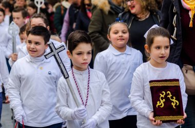 Kutsal hafta başlıyor çocuklar alay