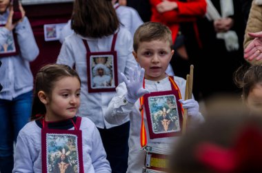 Kutsal hafta başlıyor çocuklar alay