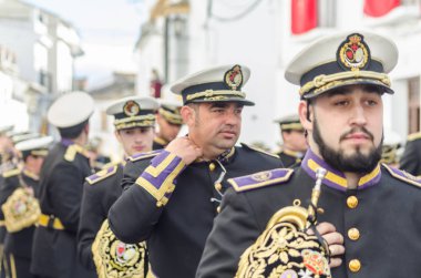 Velez Malaga, İspanya - 25 Mart 2018 insanlar kutsal bir haftada bir İspanyol şehir, Paskalya bağlı alayı katılan