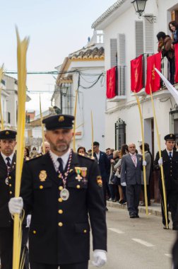 Velez Malaga, İspanya - 25 Mart 2018 insanlar geçit töreninde kutsal hafta İspanyol bir şehirde, Paskalya katılan