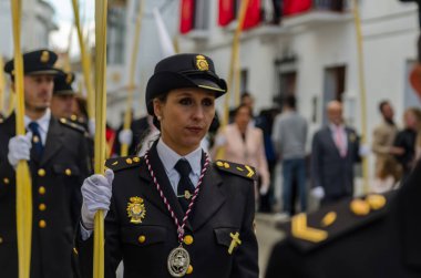 Velez Malaga, İspanya - 25 Mart 2018 insanlar geçit töreninde kutsal hafta İspanyol bir şehirde, Paskalya katılan