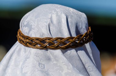 Velez Malaga, İspanya - 27 Mart 2018 insanlar geçit töreninde kutsal hafta İspanyol bir şehirde, Paskalya katılan