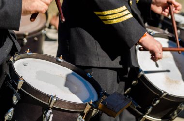 Velez Malaga, İspanya - 27 Mart 2018 insanlar geçit töreninde kutsal hafta İspanyol bir şehirde, Paskalya katılan