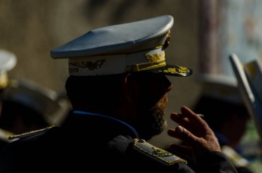 Velez Malaga, İspanya - 27 Mart 2018 insanlar geçit töreninde kutsal hafta İspanyol bir şehirde, Paskalya katılan