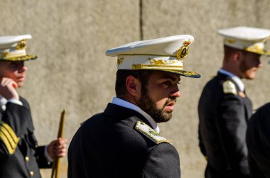 Velez Malaga, İspanya - 27 Mart 2018 insanlar geçit töreninde kutsal hafta İspanyol bir şehirde, Paskalya katılan
