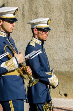 Velez Malaga, İspanya - 27 Mart 2018 insanlar geçit töreninde kutsal hafta İspanyol bir şehirde, Paskalya katılan