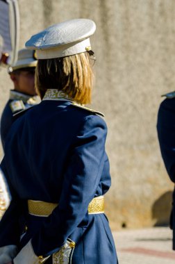 Velez Malaga, İspanya - 27 Mart 2018 insanlar geçit töreninde kutsal hafta İspanyol bir şehirde, Paskalya katılan