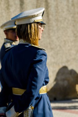 Velez Malaga, İspanya - 27 Mart 2018 insanlar geçit töreninde kutsal hafta İspanyol bir şehirde, Paskalya katılan