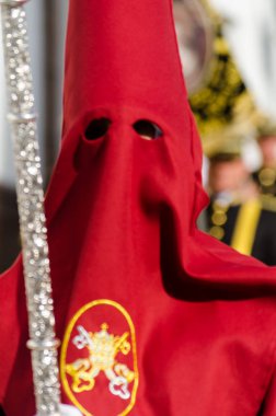 Velez Malaga, İspanya - 29 Mart 2018 insanlar geçit töreninde kutsal hafta İspanyol bir şehirde, Paskalya katılan