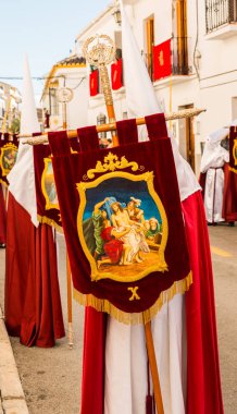 Velez Malaga, İspanya - 25 Mart 2018 insanlar geçit töreninde kutsal hafta İspanyol bir şehirde, Paskalya katılan