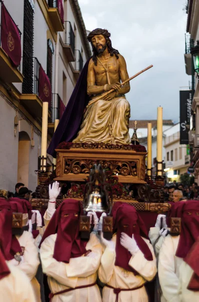 말라가 스페인 2018 스페인 부활절에에서 거룩한 주에서 행렬에 사람들 — 스톡 사진